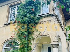Domenii, oportunitate, vila cu traditie, pozitie excelenta